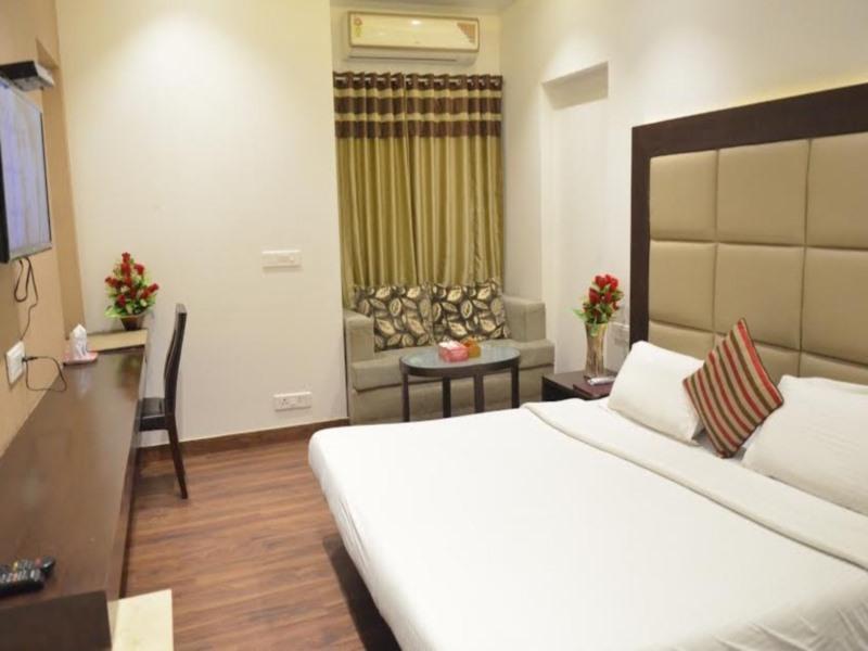 Hotel Vipul Grand Gurgaon Ngoại thất bức ảnh
