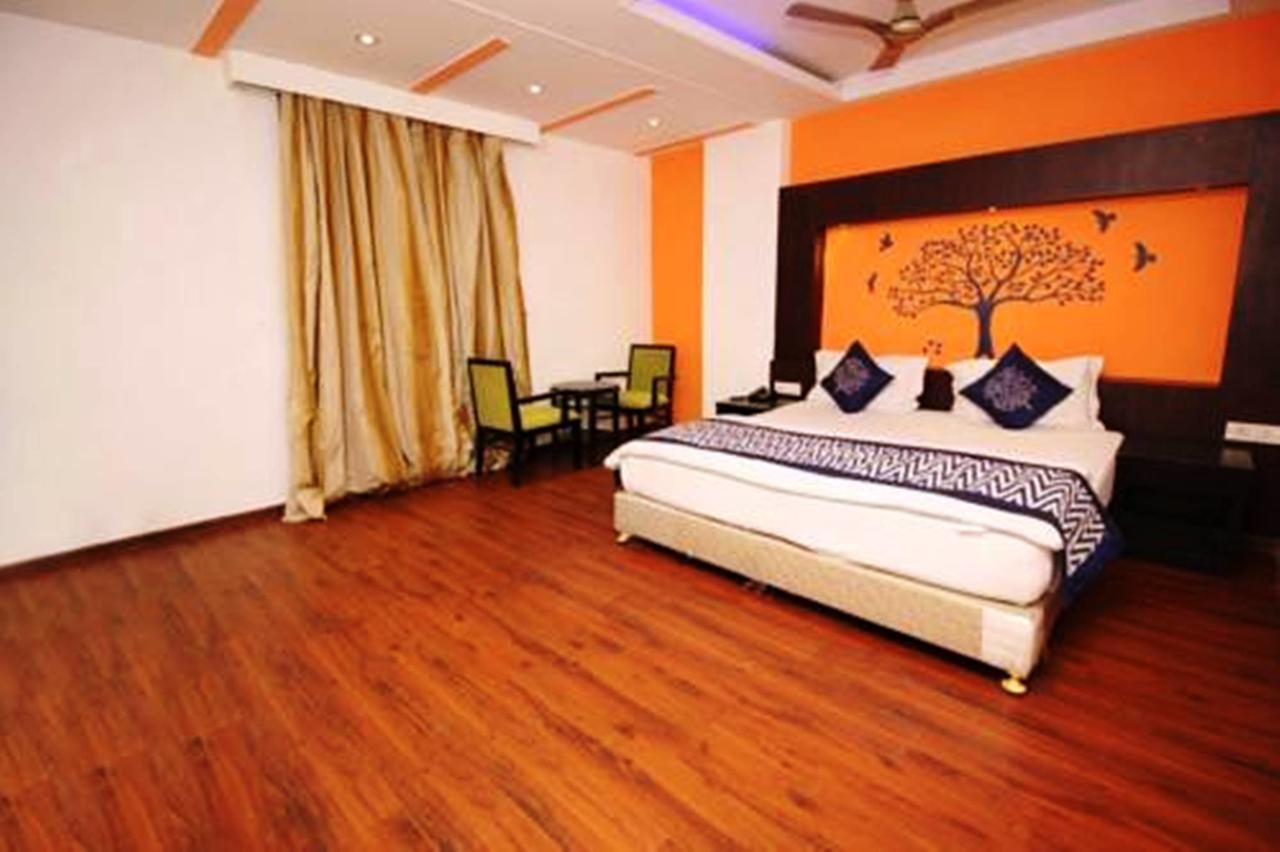Hotel Vipul Grand Gurgaon Ngoại thất bức ảnh
