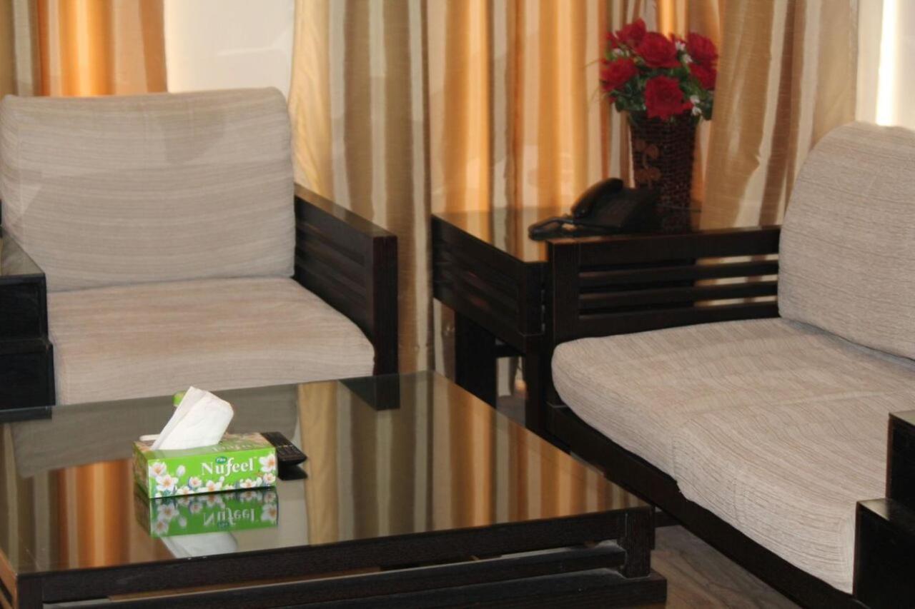 Hotel Vipul Grand Gurgaon Ngoại thất bức ảnh